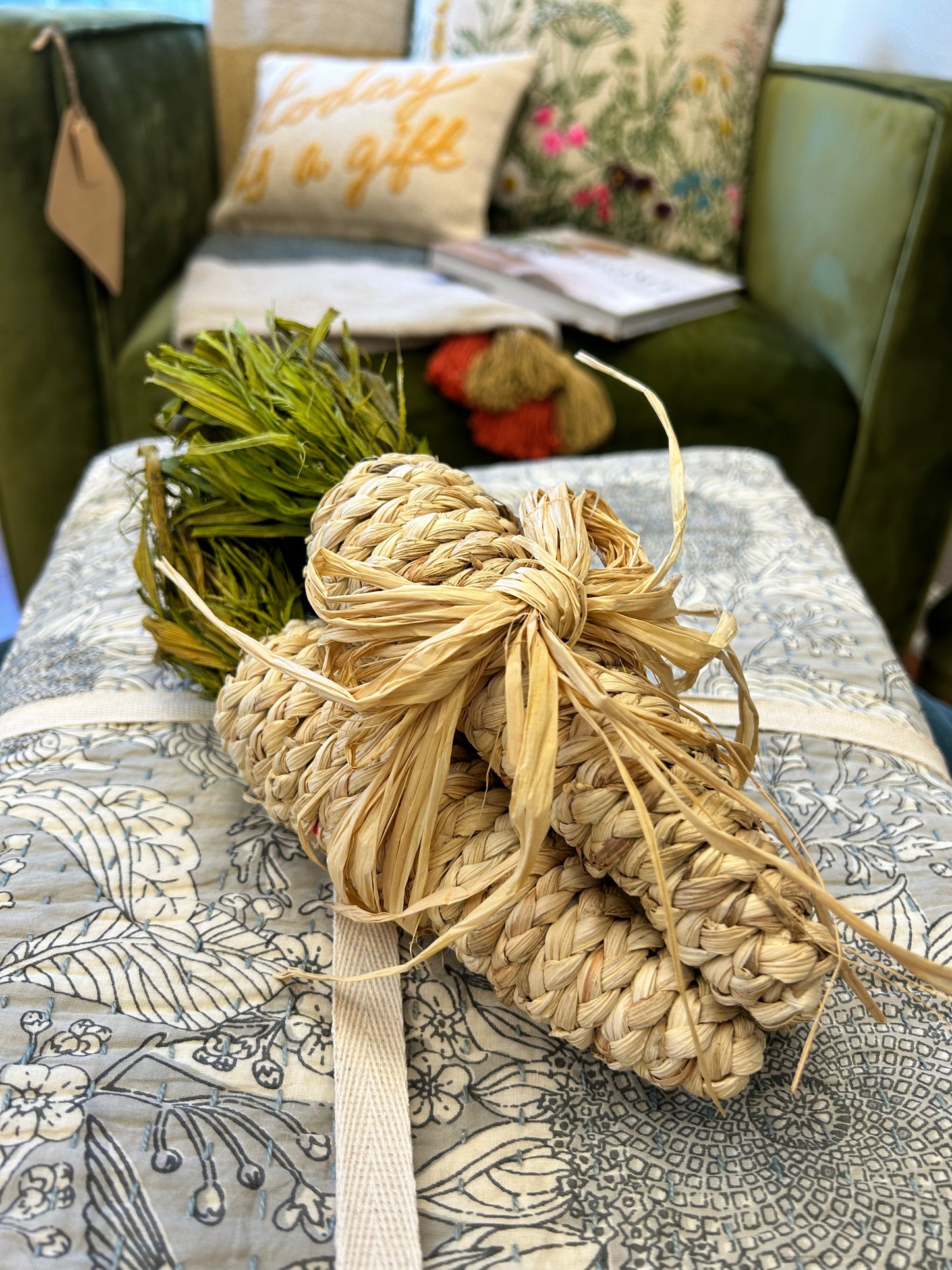 Raffia Carrot Bundle